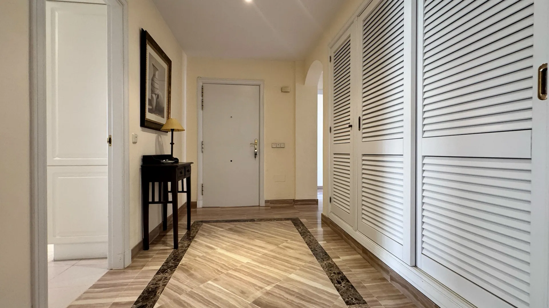 For sale Hacienda Elviria apartment