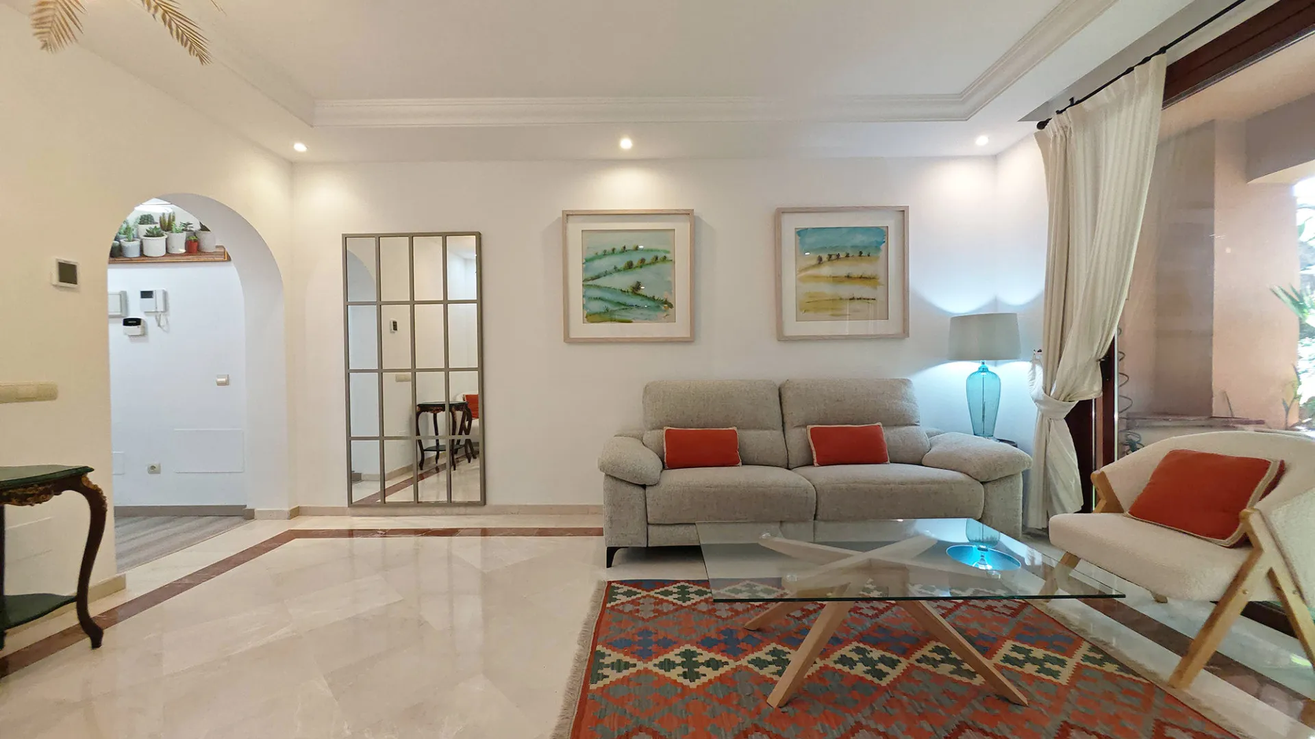 For sale apartment in Elviria