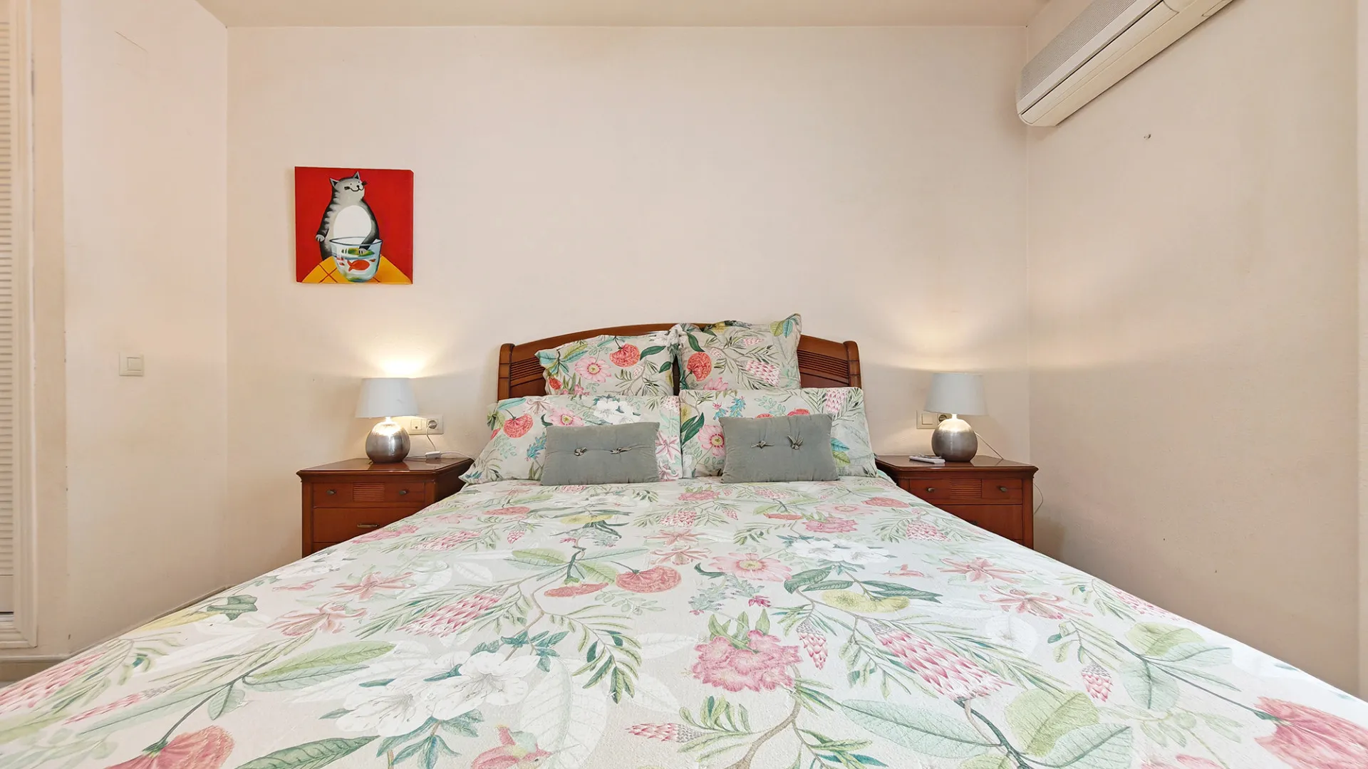 Nueva Andalucia 2 bedrooms apartment for sale
