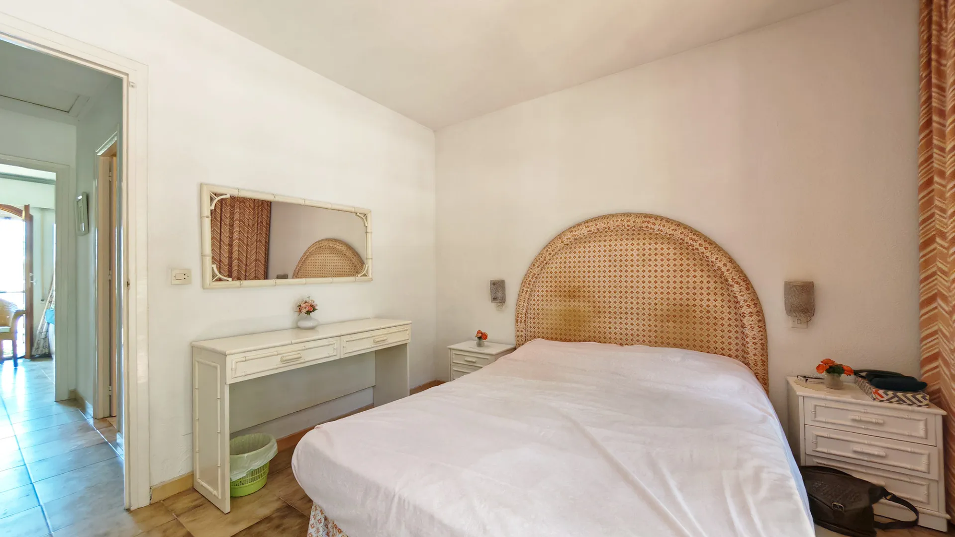 Adosado de 2 dormitorios en venta en Elviria
