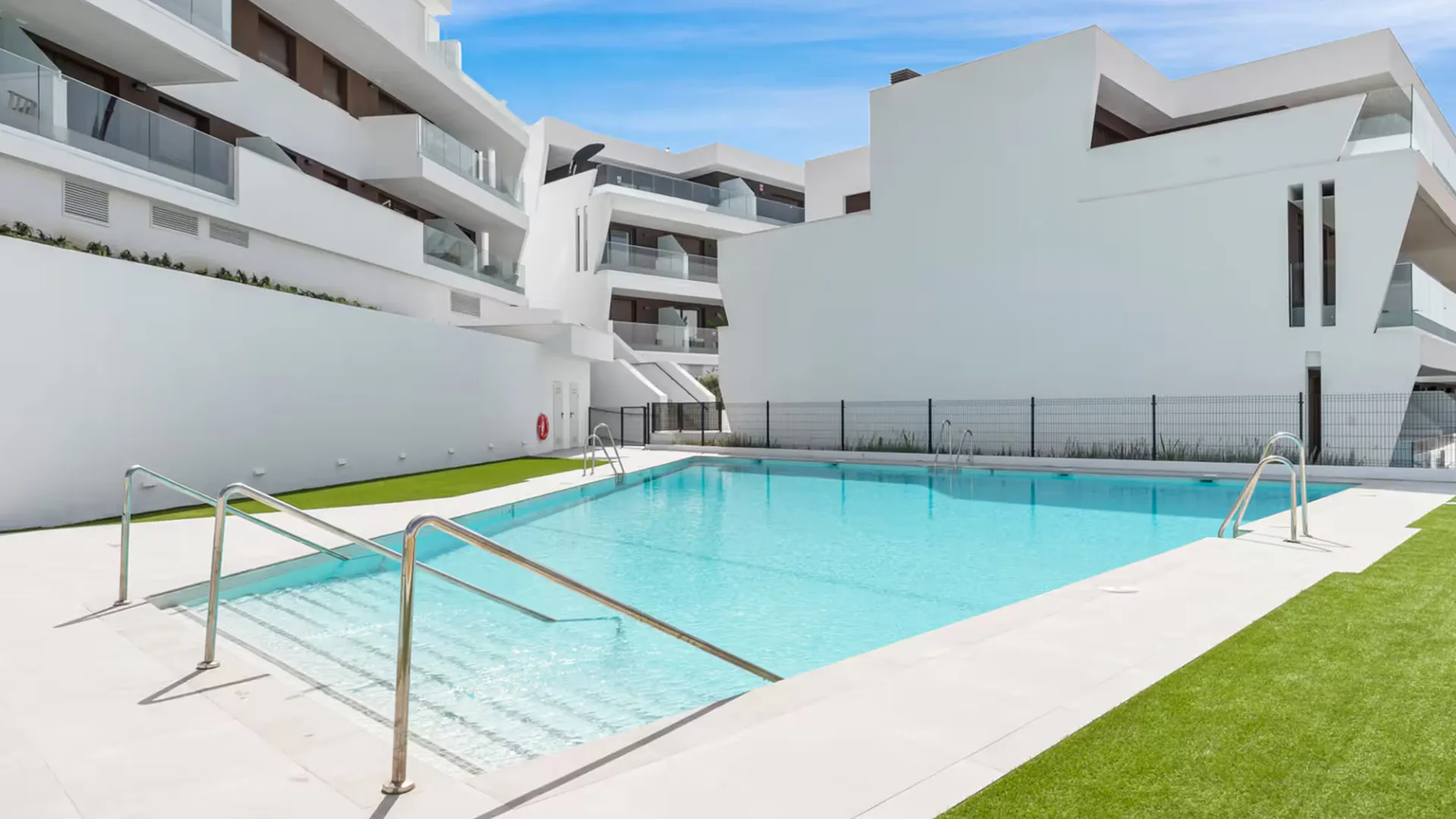 For sale Estepona ground floor apartment