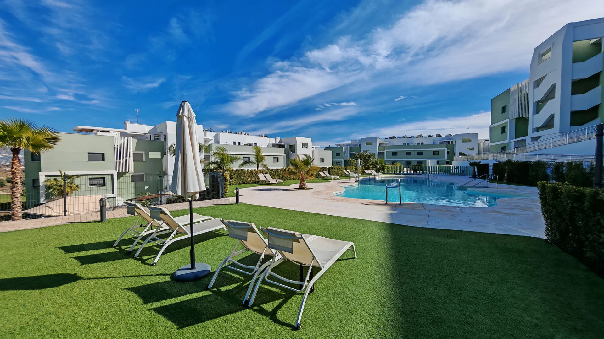 Cala de Mijas, apartamento planta baja en venta de 2 dormitorios