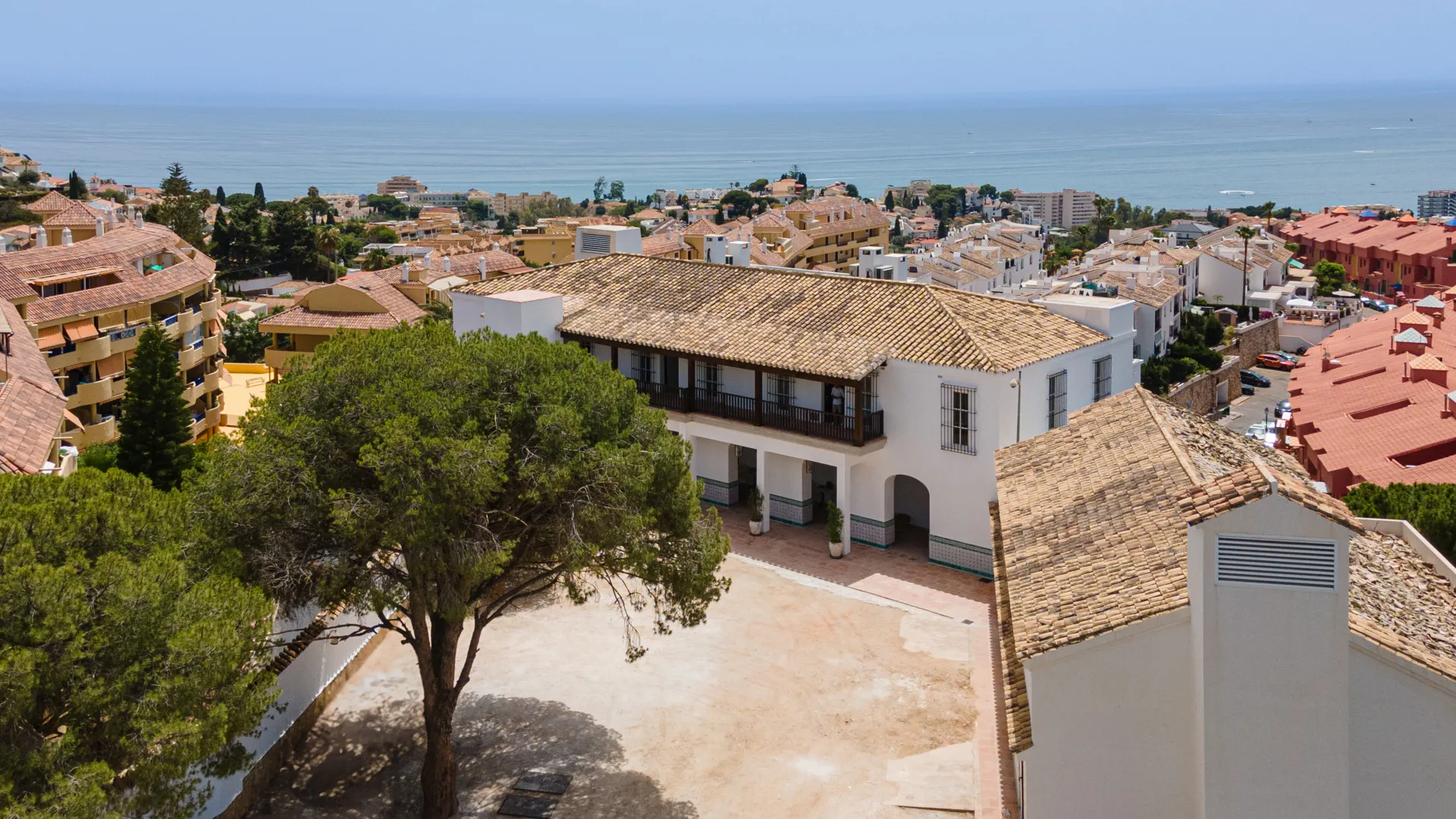 For sale 35 bedrooms hotel in Torreblanca