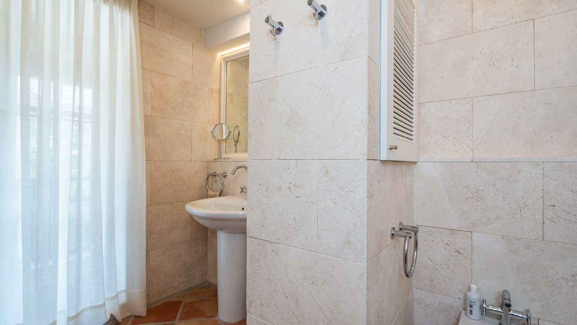 For sale 35 bedrooms hotel in Torreblanca