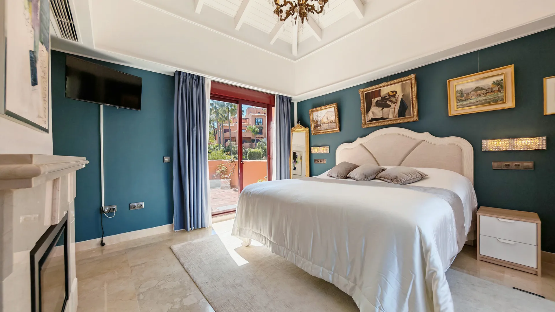 For sale La Mairena duplex with 3 bedrooms