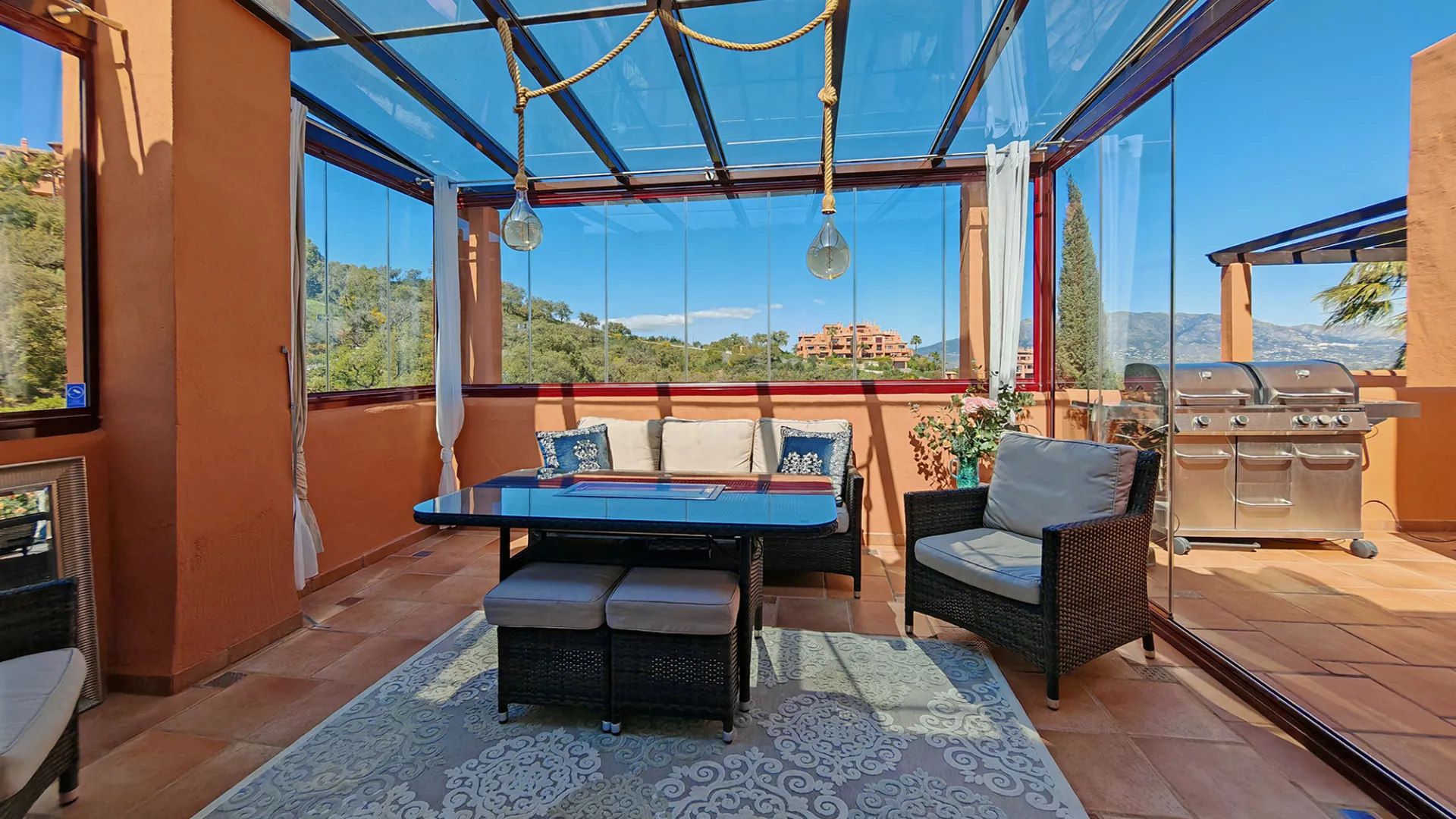 For sale La Mairena duplex with 3 bedrooms