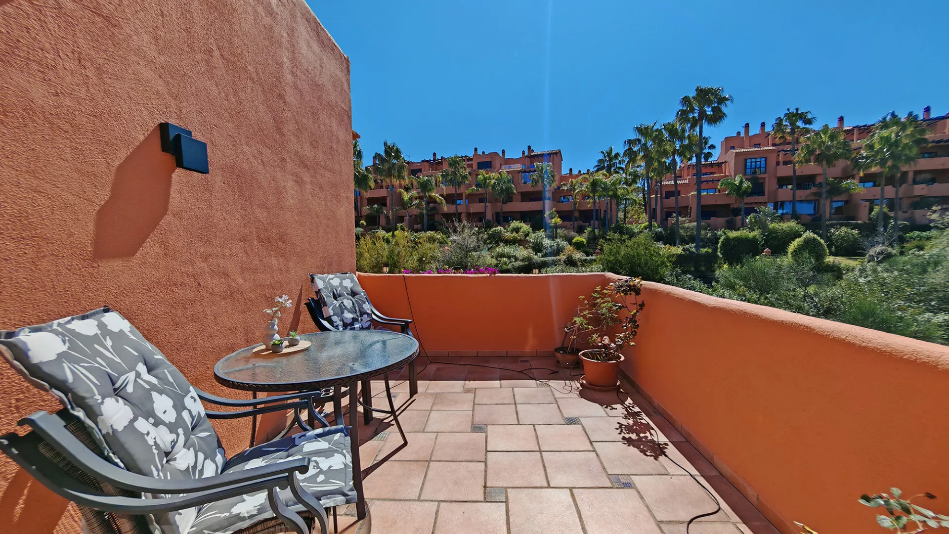 For sale La Mairena duplex with 3 bedrooms