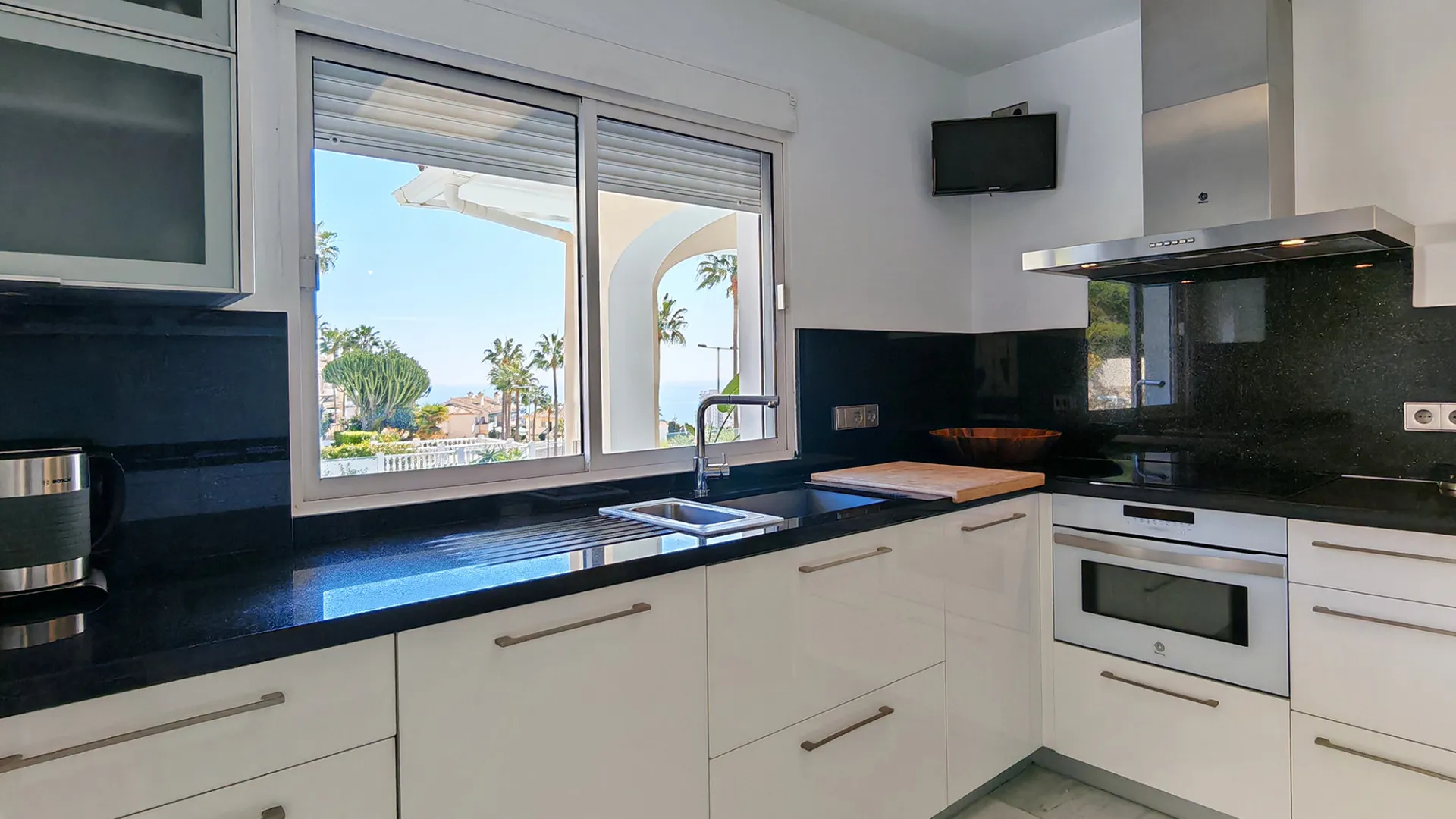 For sale villa with 4 bedrooms in Riviera del Sol
