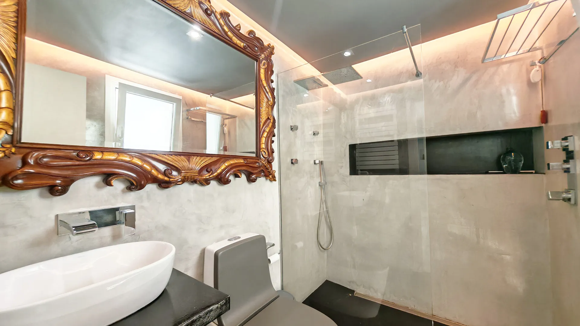 For sale villa with 4 bedrooms in Riviera del Sol