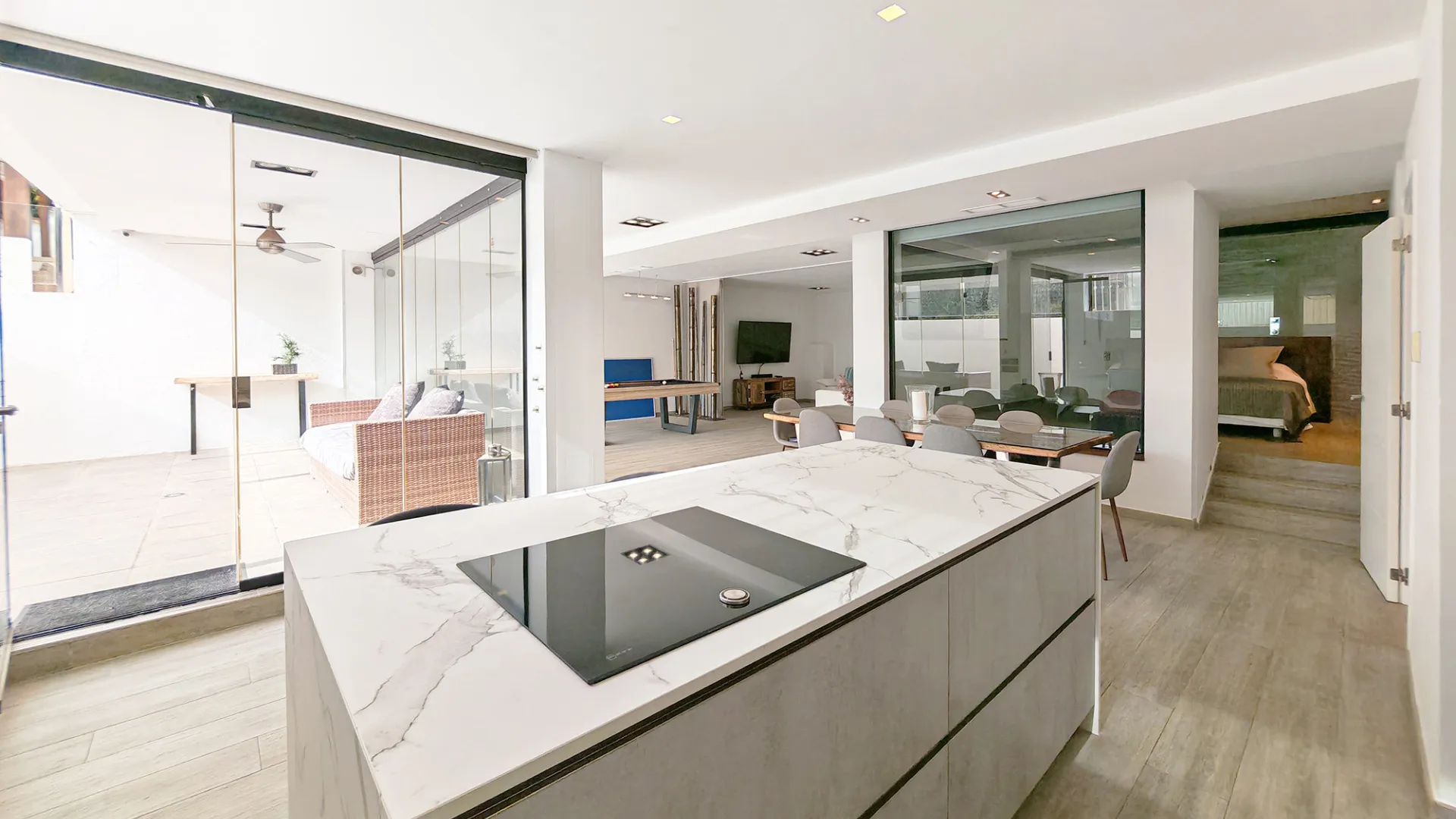 For sale villa with 4 bedrooms in Riviera del Sol