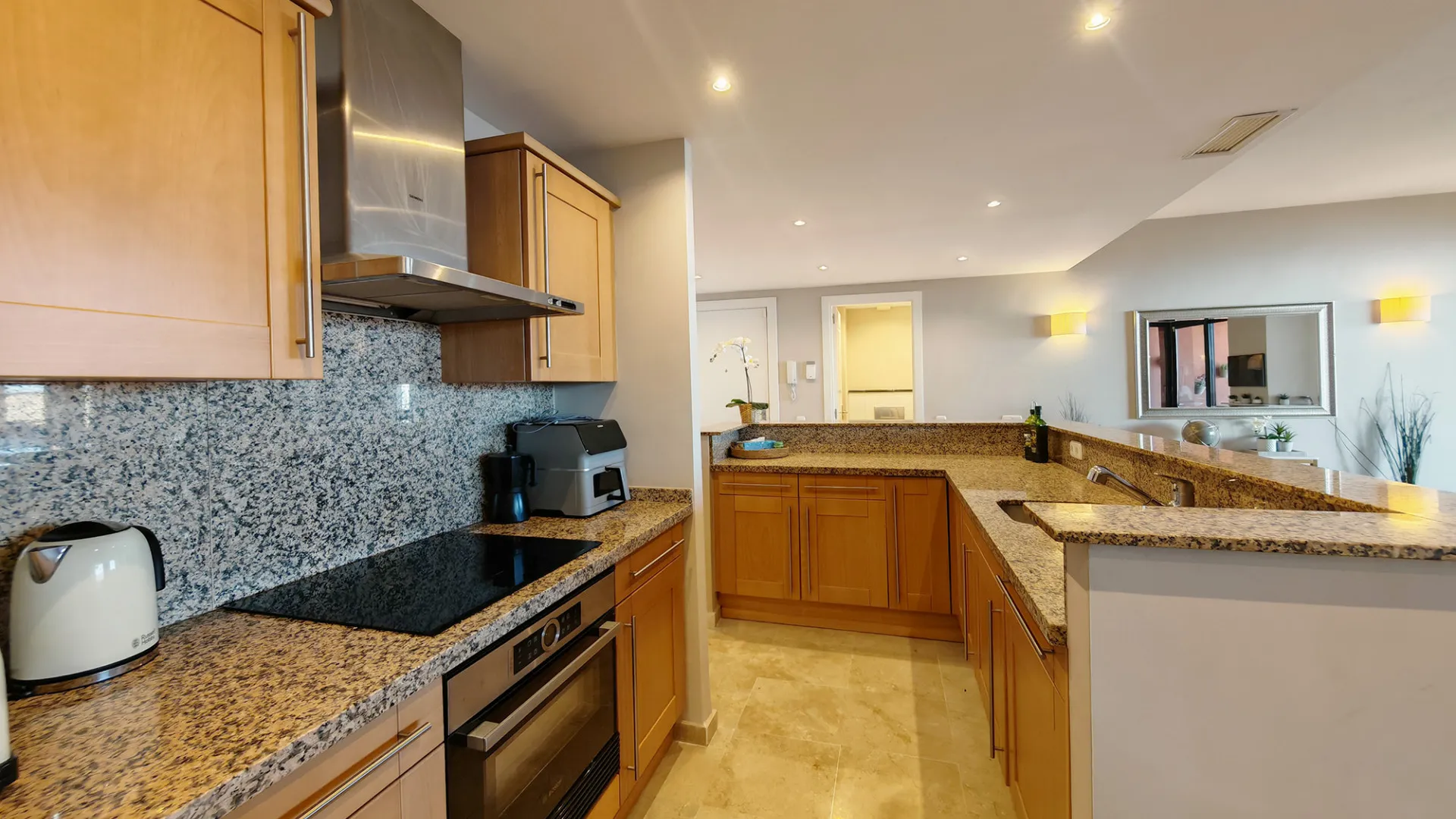 For sale Cascadas de las Lomas ground floor apartment with 3 bedrooms
