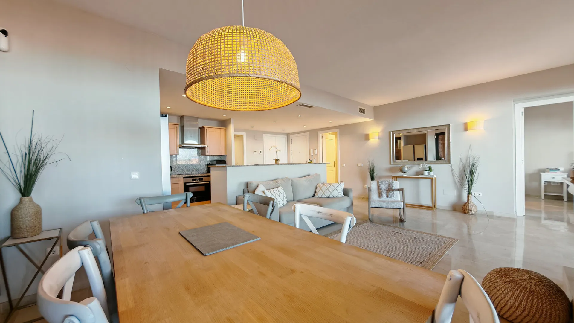 For sale Cascadas de las Lomas ground floor apartment with 3 bedrooms