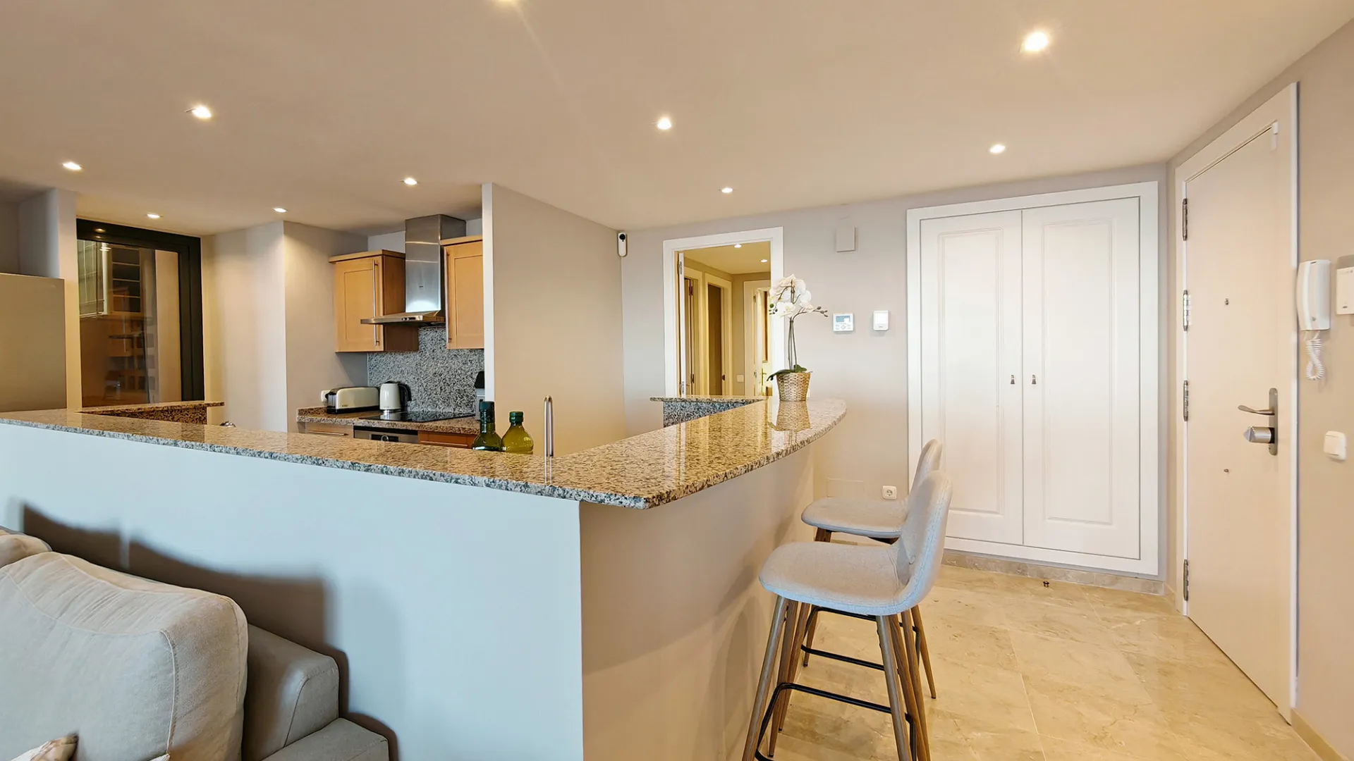 For sale Cascadas de las Lomas ground floor apartment with 3 bedrooms