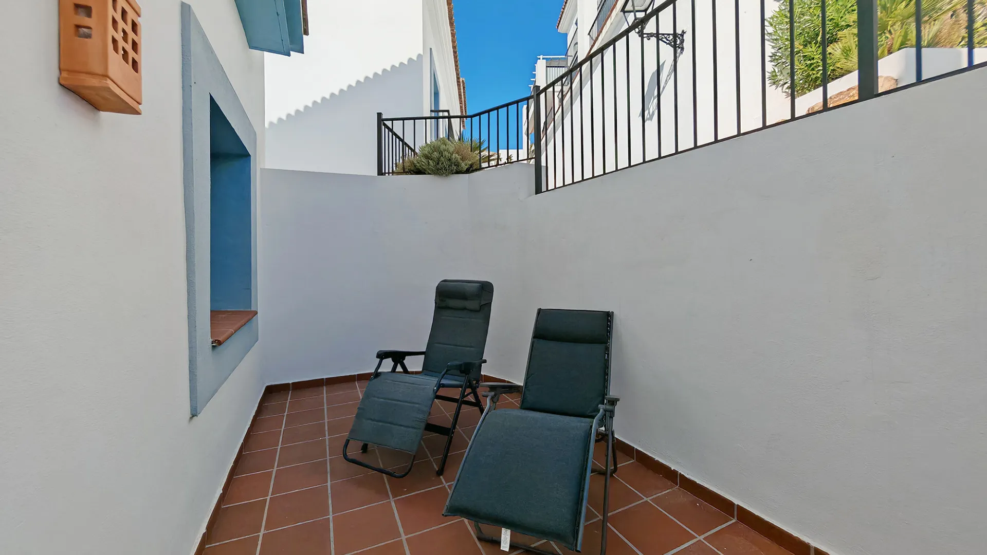 For sale ground floor apartment in Paraiso Pueblo