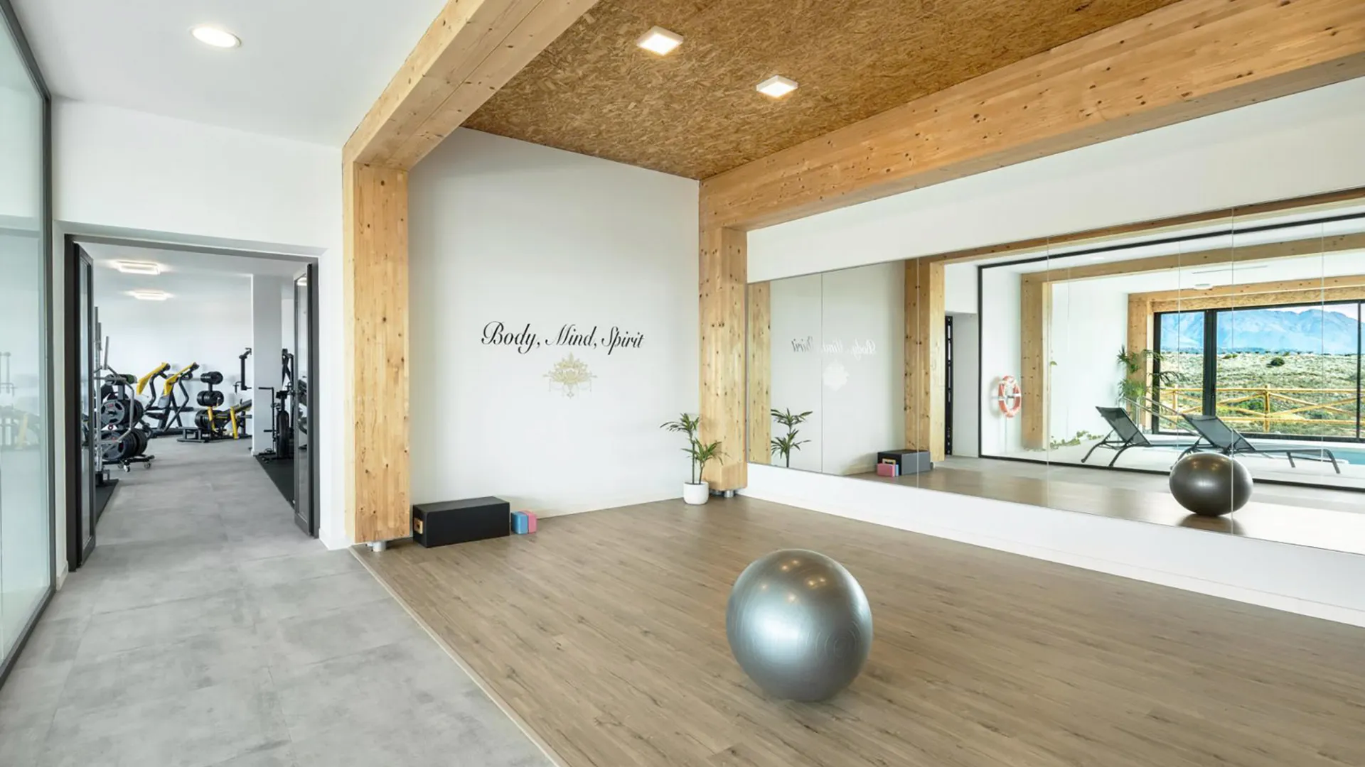 For sale ground floor apartment in Paraiso Pueblo