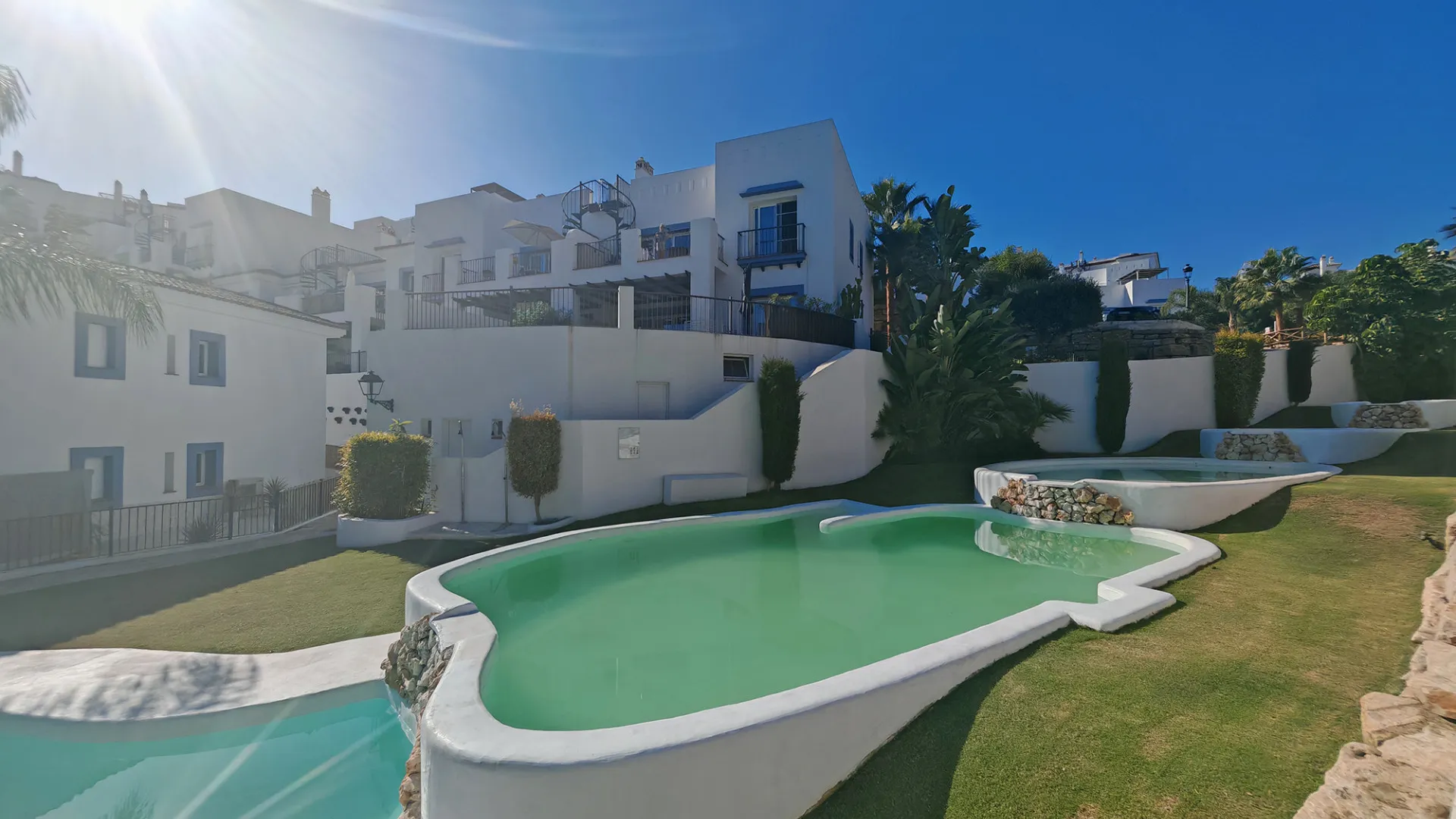 For sale ground floor apartment in Paraiso Pueblo