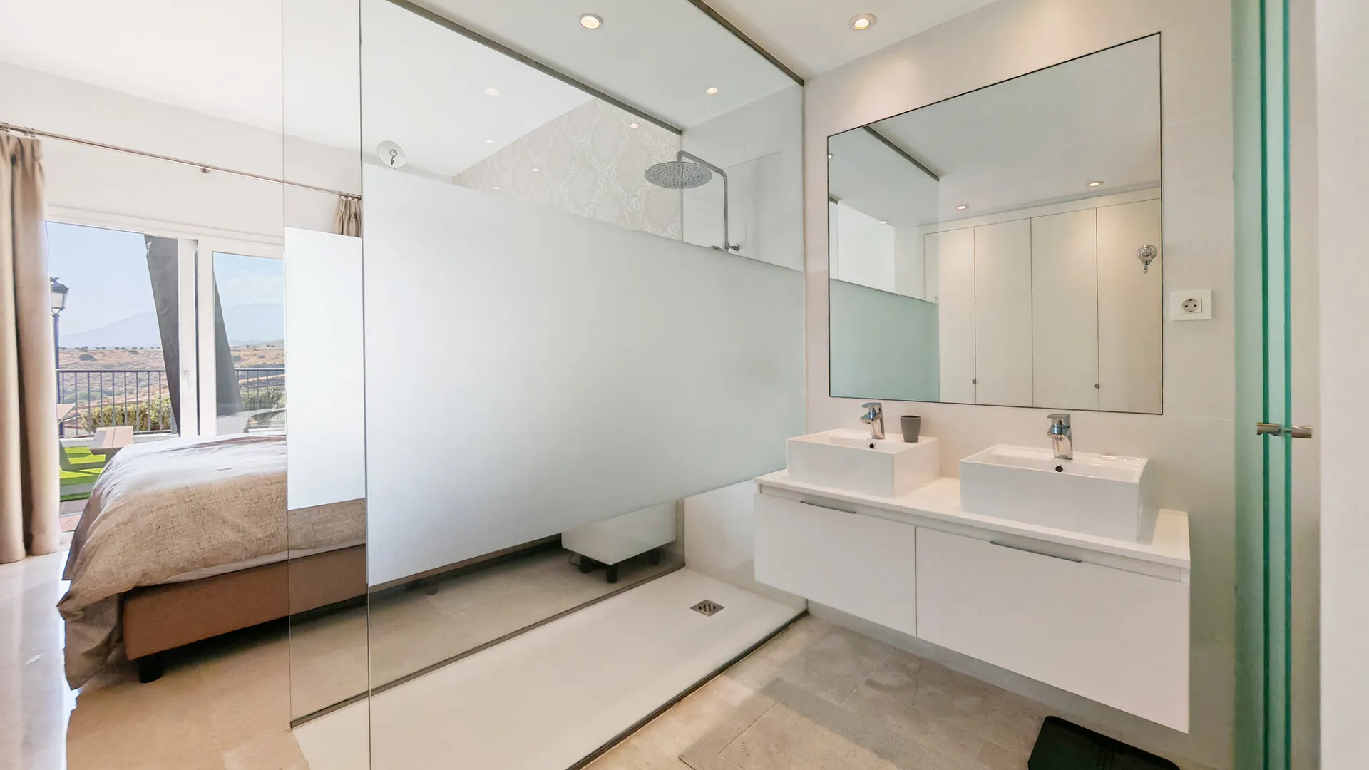 For sale ground floor apartment in Paraiso Pueblo