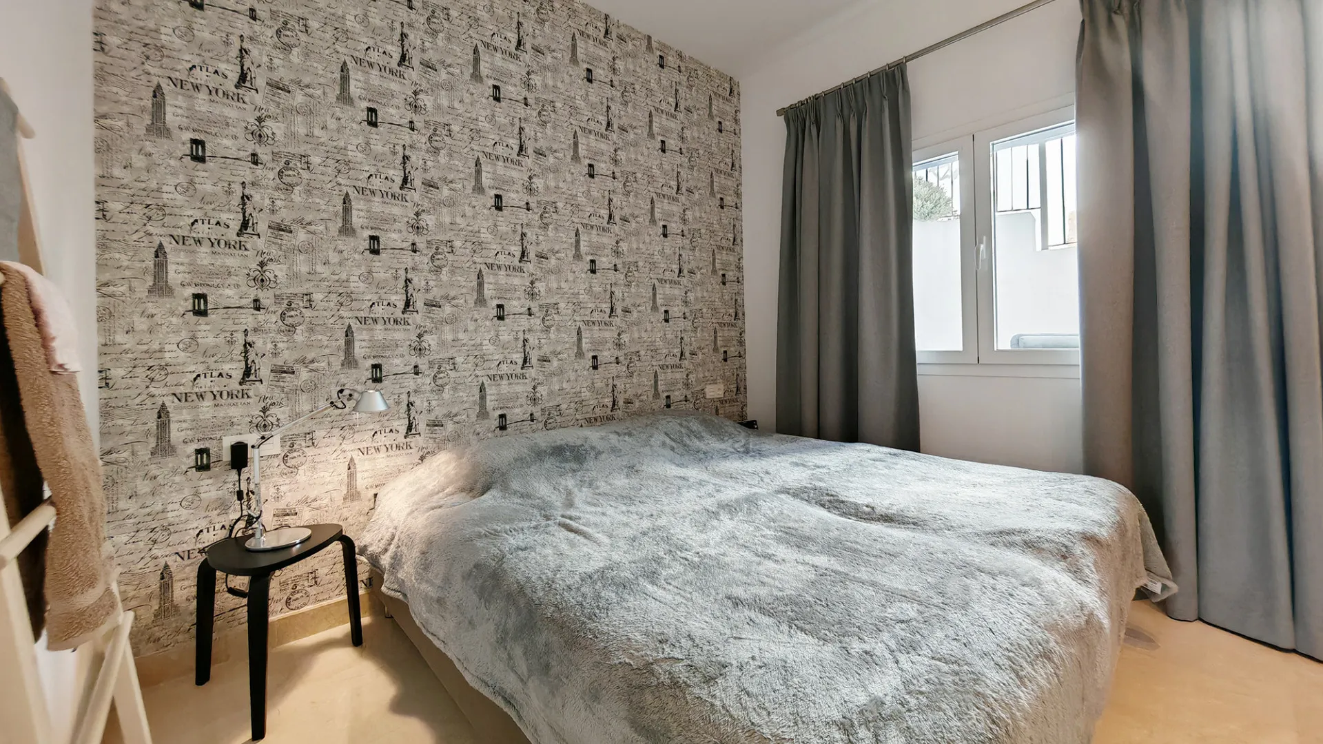 For sale ground floor apartment in Paraiso Pueblo