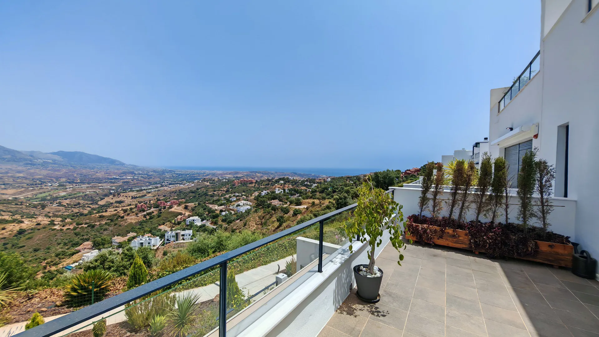 3 bedrooms town house for sale in Elviria Hills
