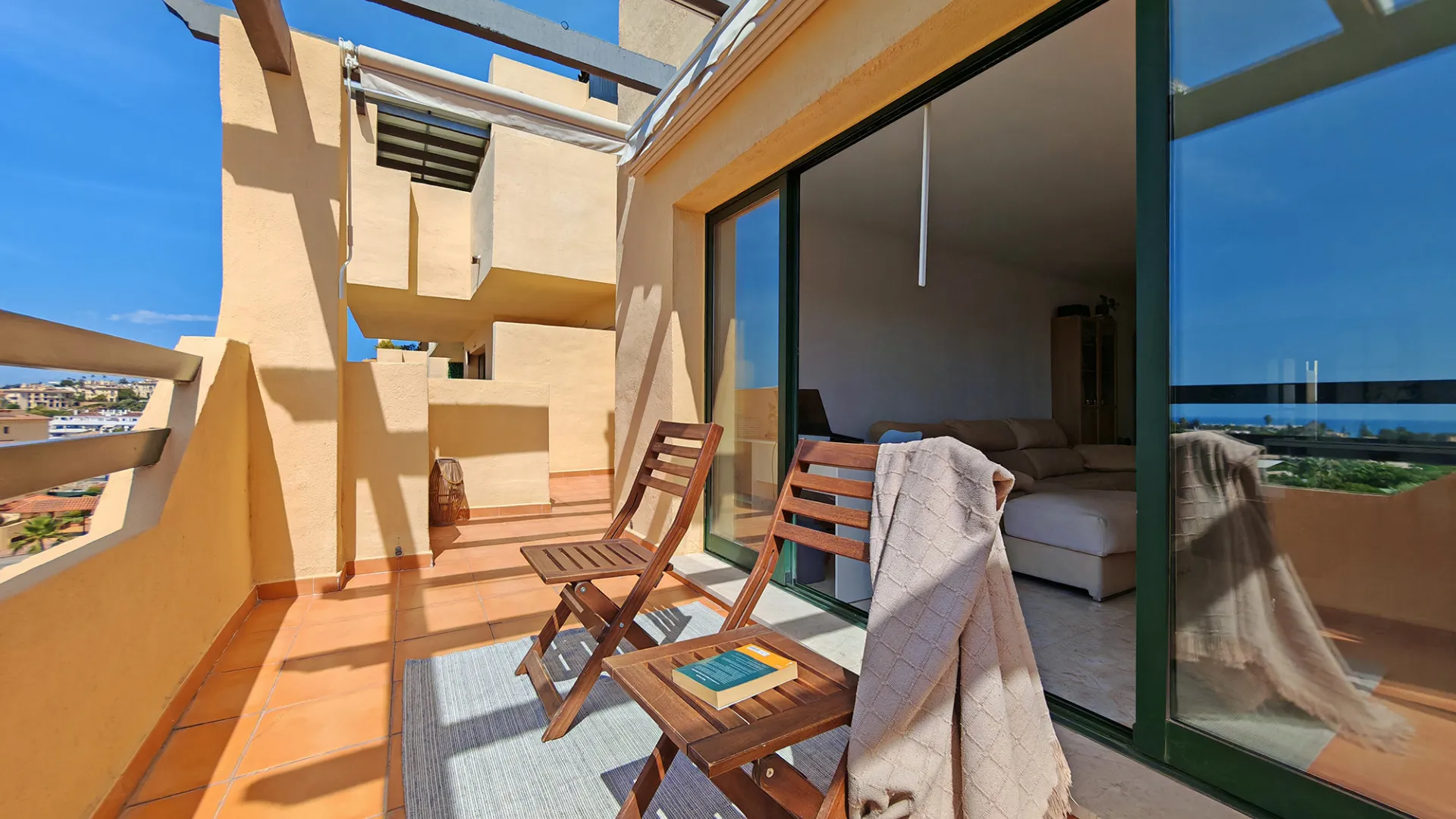 Comprar atico duplex con 3 dormitorios en La Resina Golf