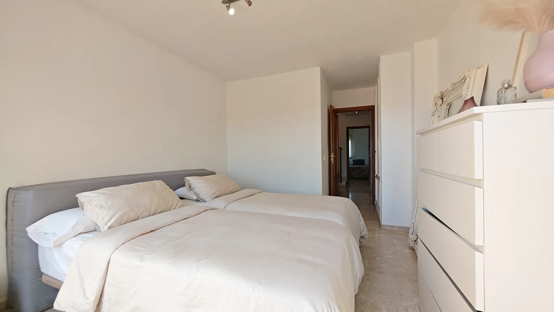 Comprar atico duplex con 3 dormitorios en La Resina Golf