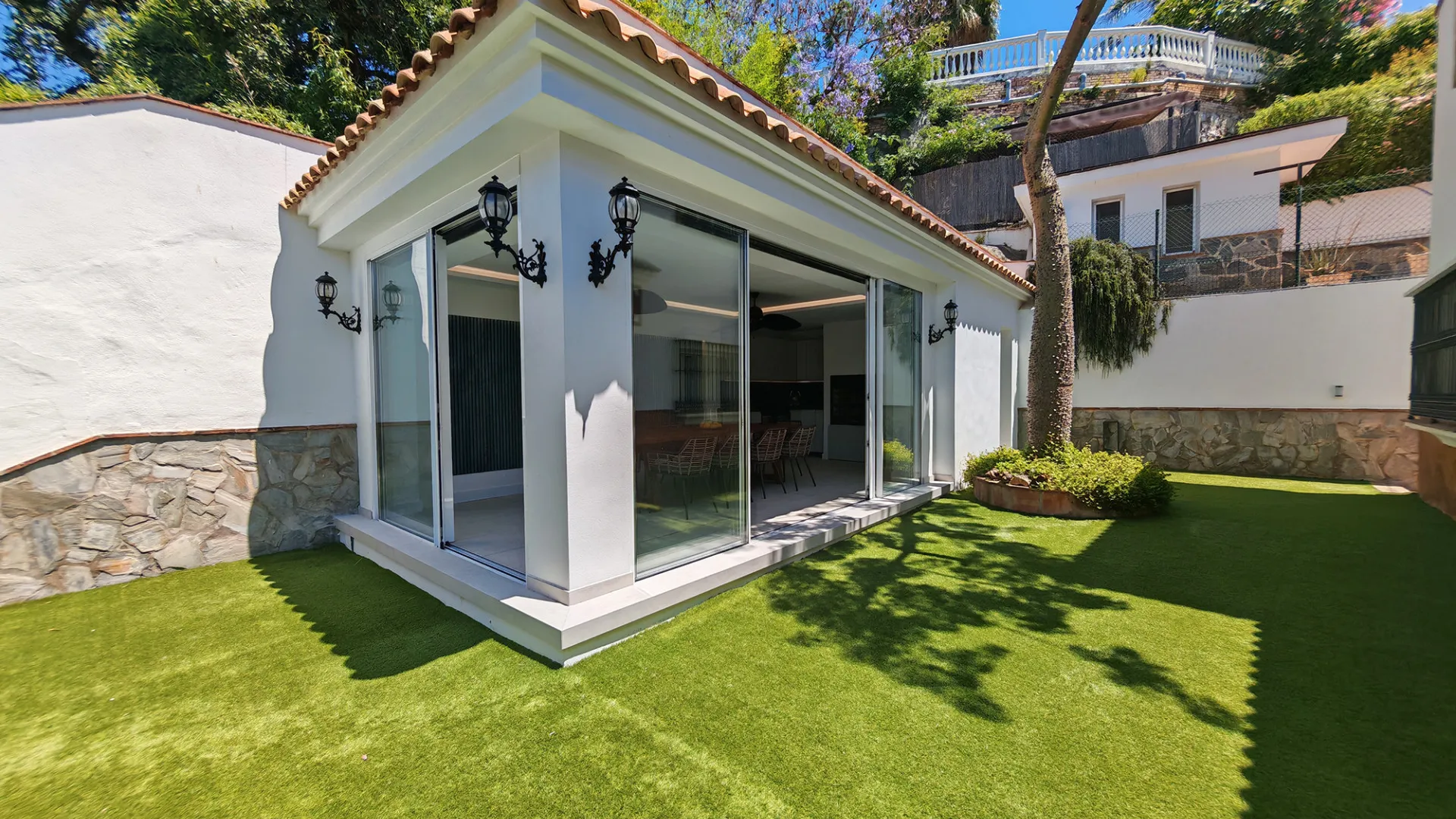 4 bedrooms villa for sale in Elviria