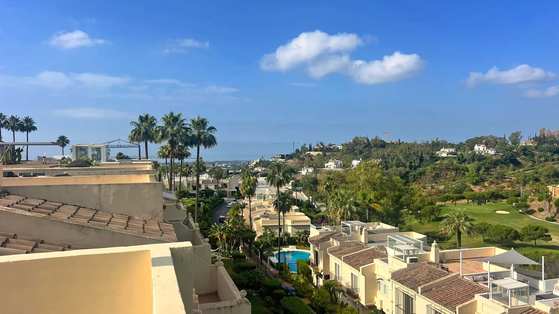 La Quinta Hills duplex penthouse for sale