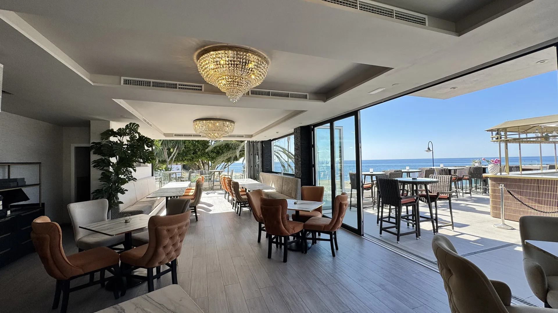 For sale restaurant with 5 bedrooms in Cala de Mijas