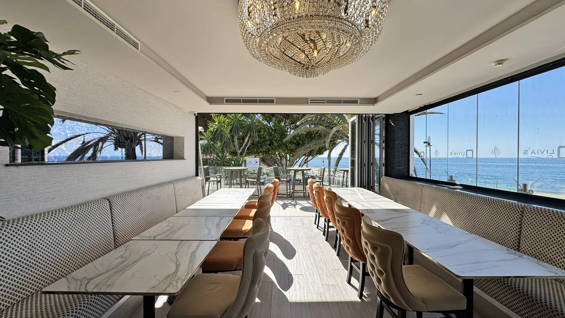 For sale restaurant with 5 bedrooms in Cala de Mijas
