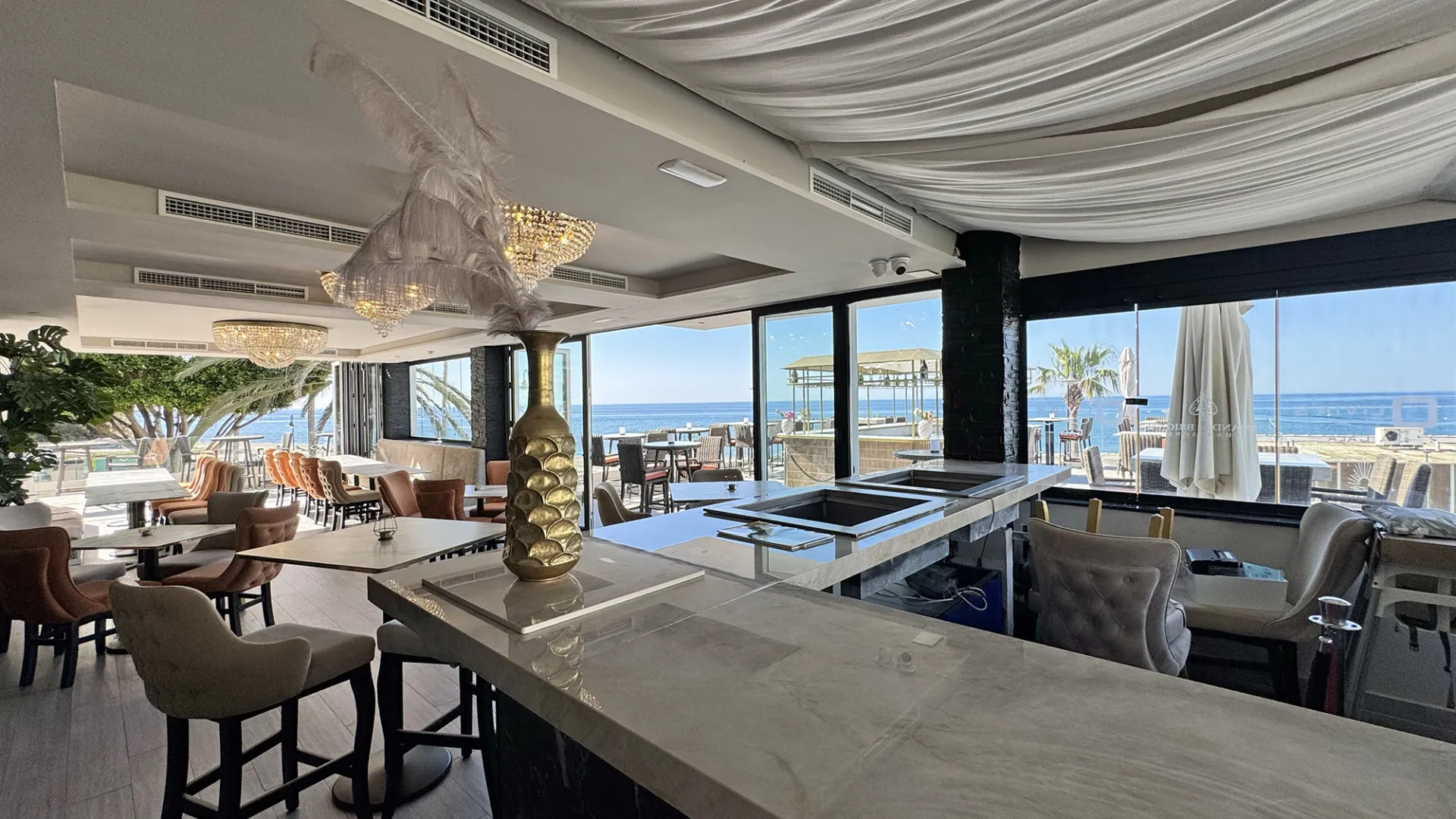 For sale restaurant with 5 bedrooms in Cala de Mijas