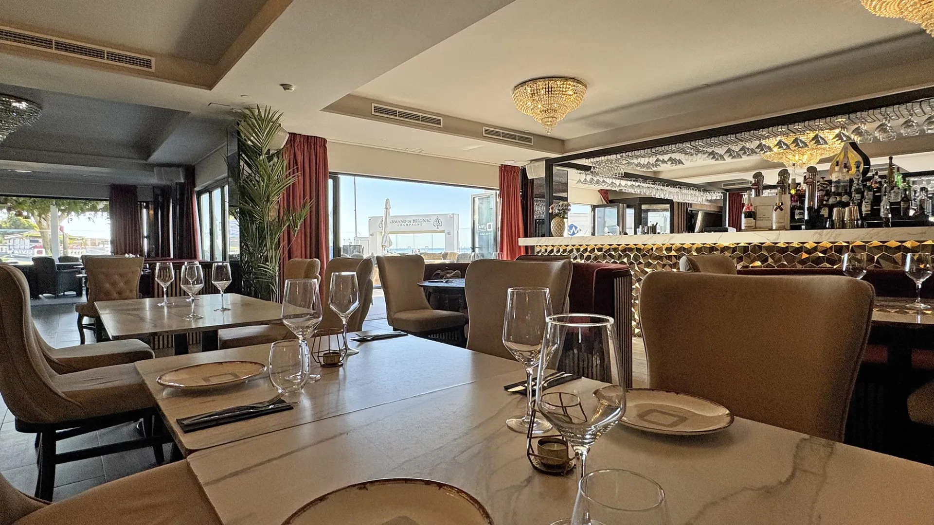For sale restaurant with 5 bedrooms in Cala de Mijas