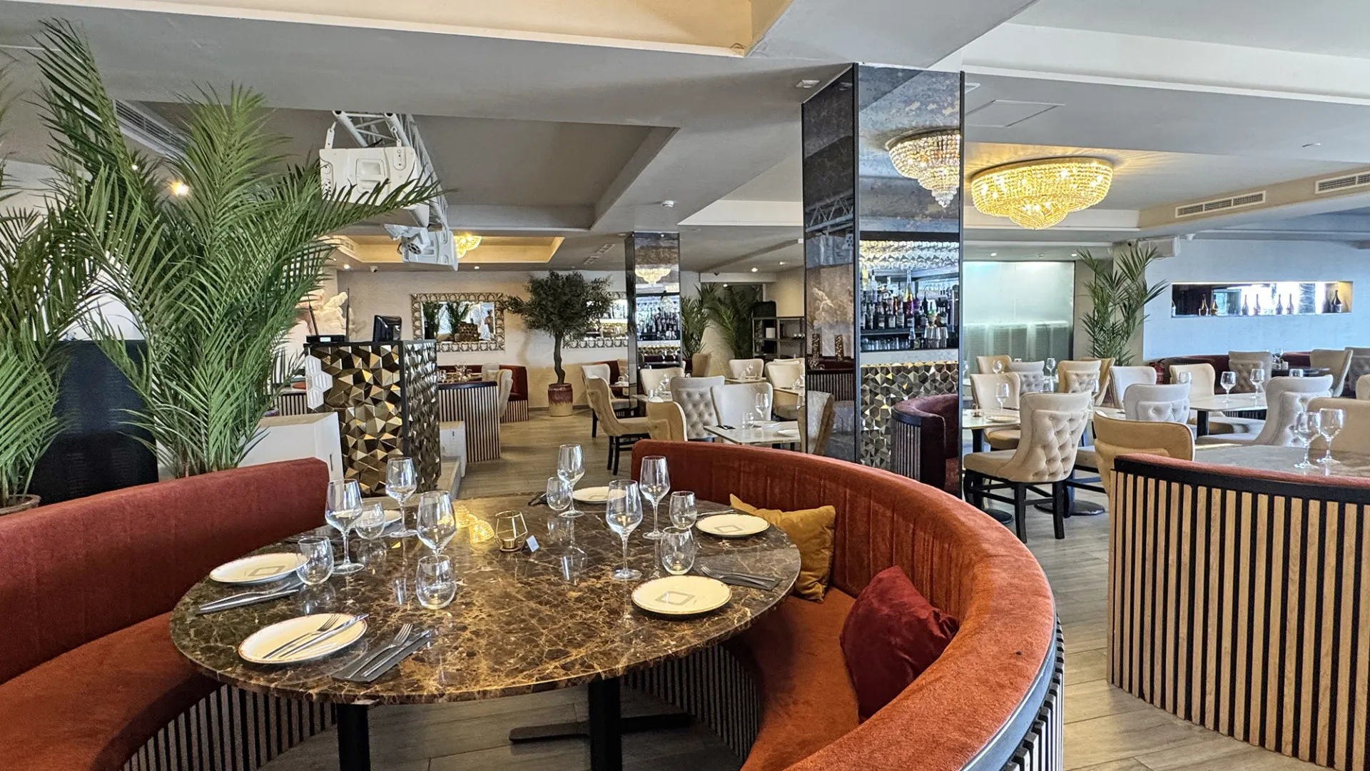For sale restaurant with 5 bedrooms in Cala de Mijas