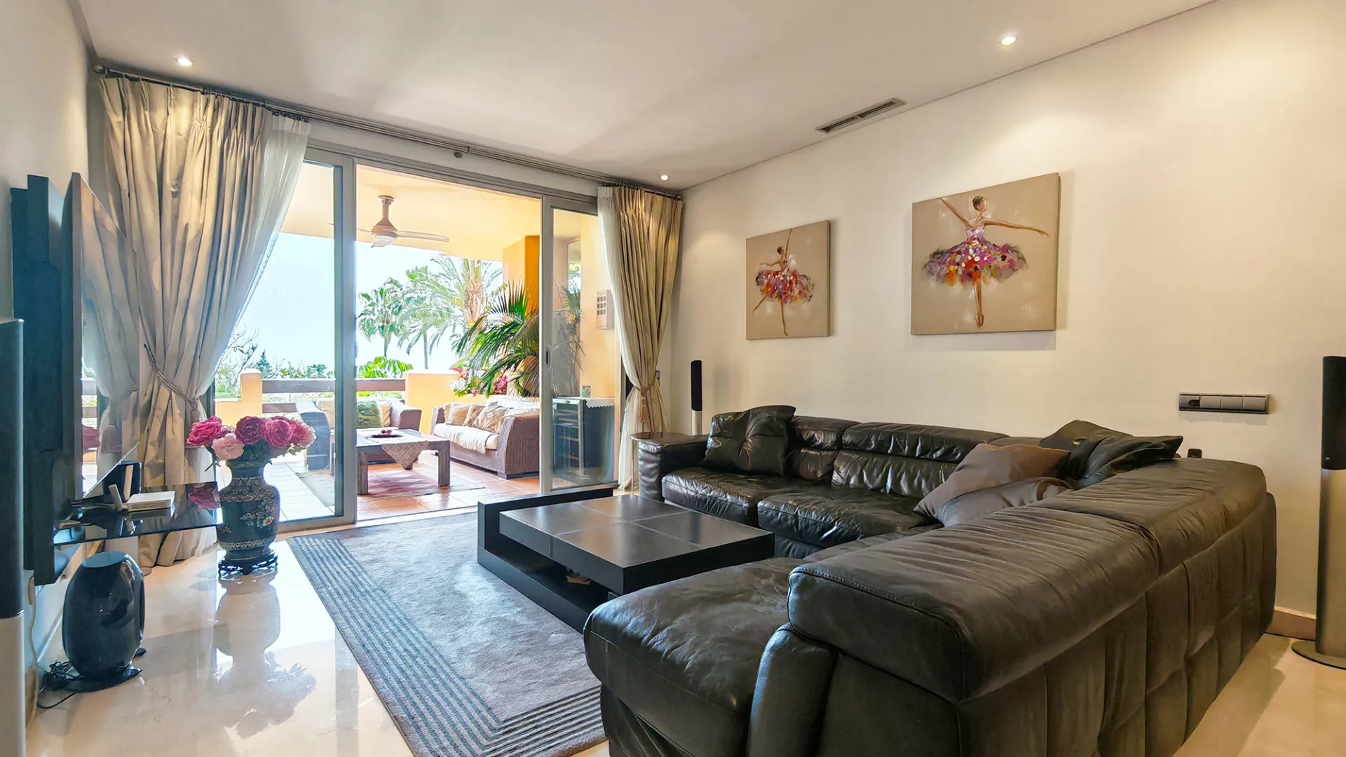 Se vende apartamento con 3 dormitorios en Sierra Blanca