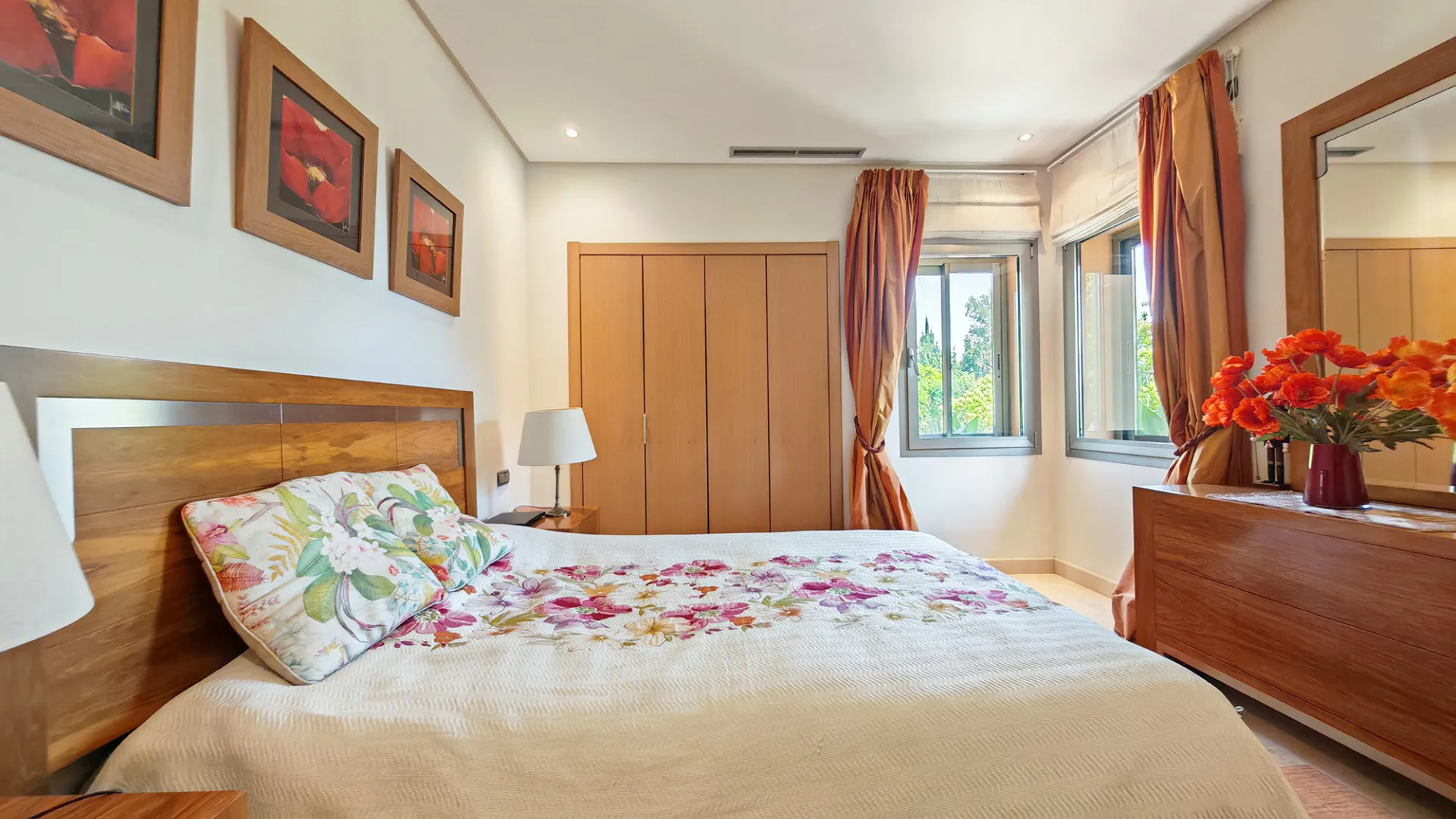 Se vende apartamento con 3 dormitorios en Sierra Blanca