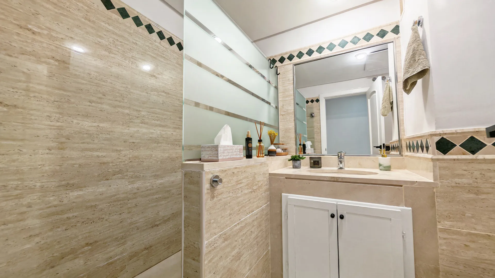 Buy ground floor apartment in El Soto de Marbella