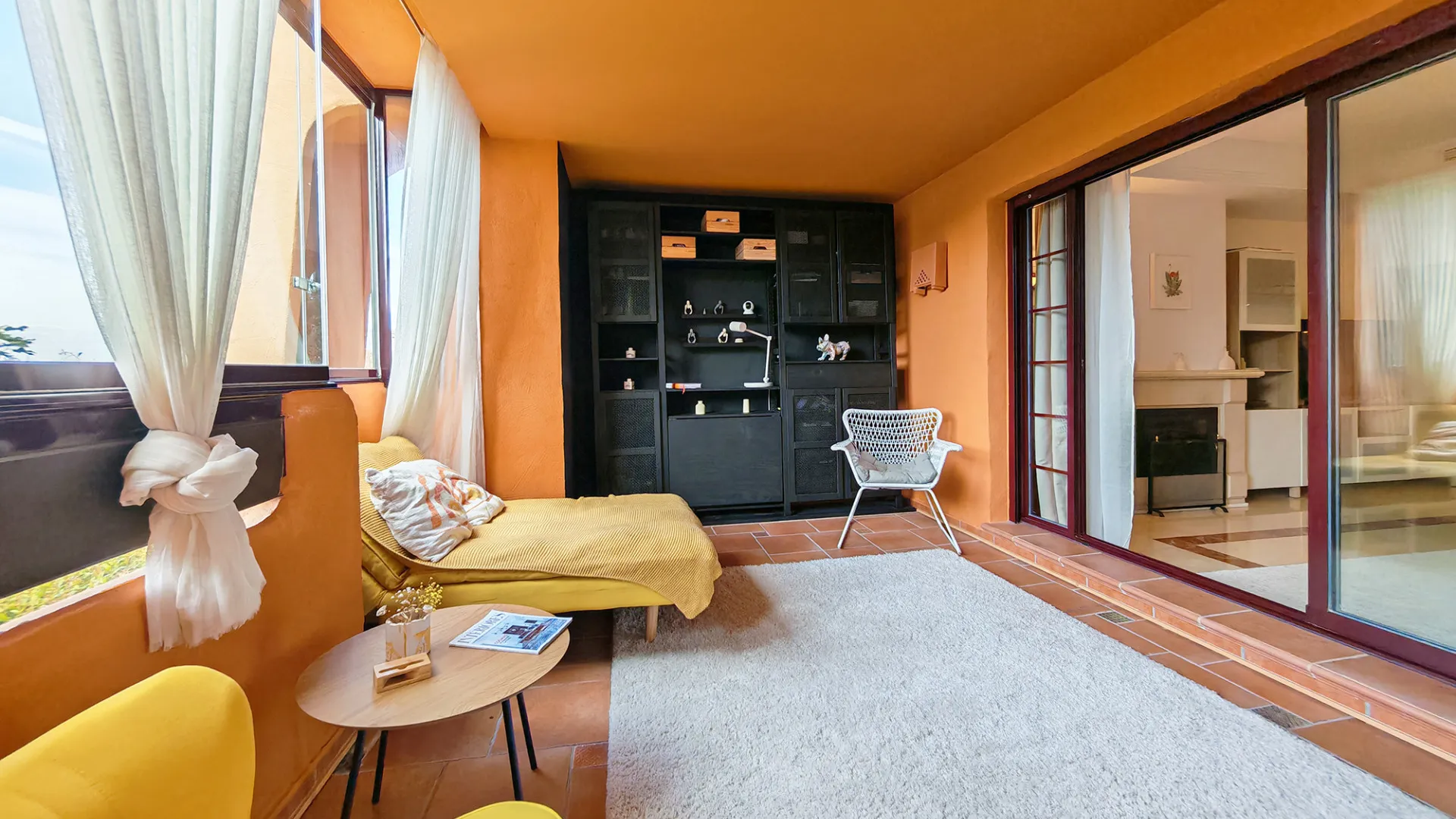 Buy ground floor apartment in El Soto de Marbella