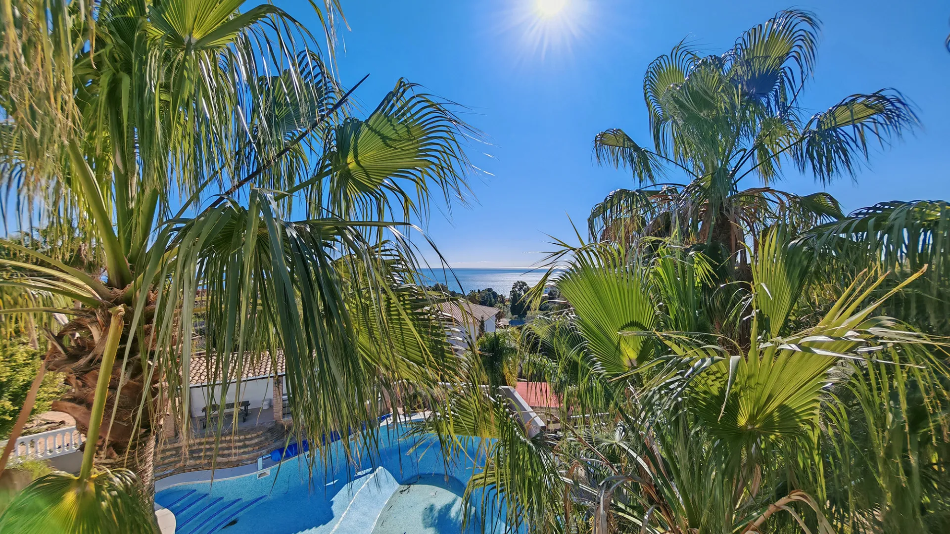 Comprar villa de 9 dormitorios en La Capellania