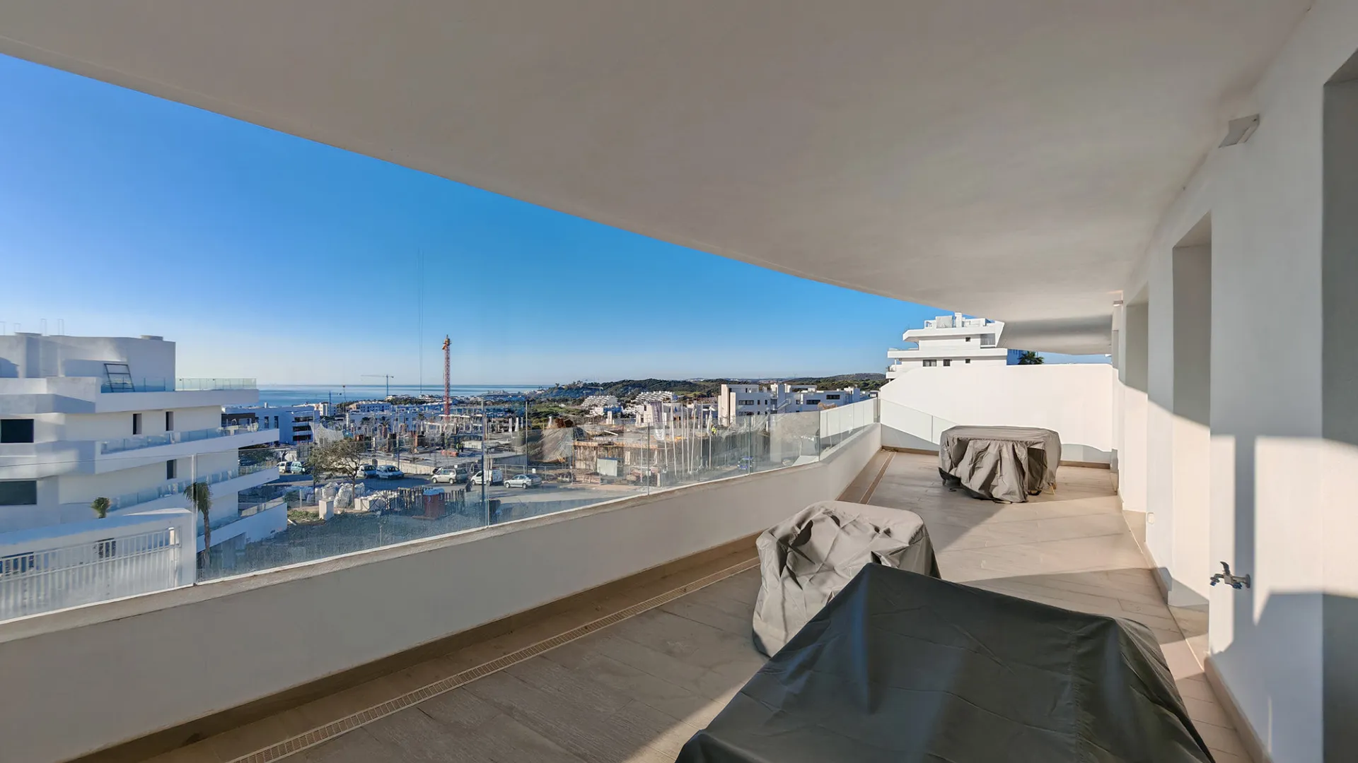 Estepona 4 bedrooms duplex penthouse for sale