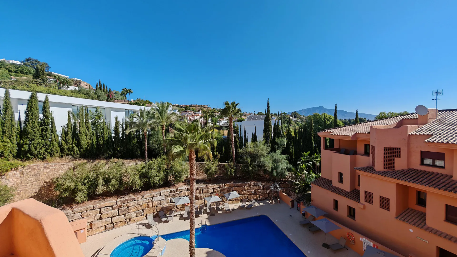 Se vende apartamento en Benahavis