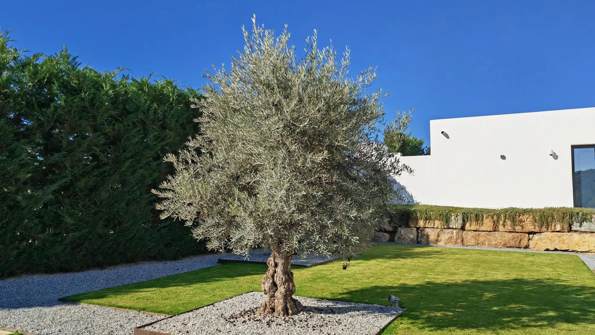 Monte Mayor villa for sale