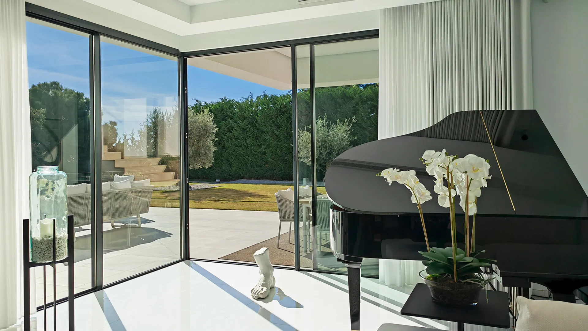 Monte Mayor villa for sale