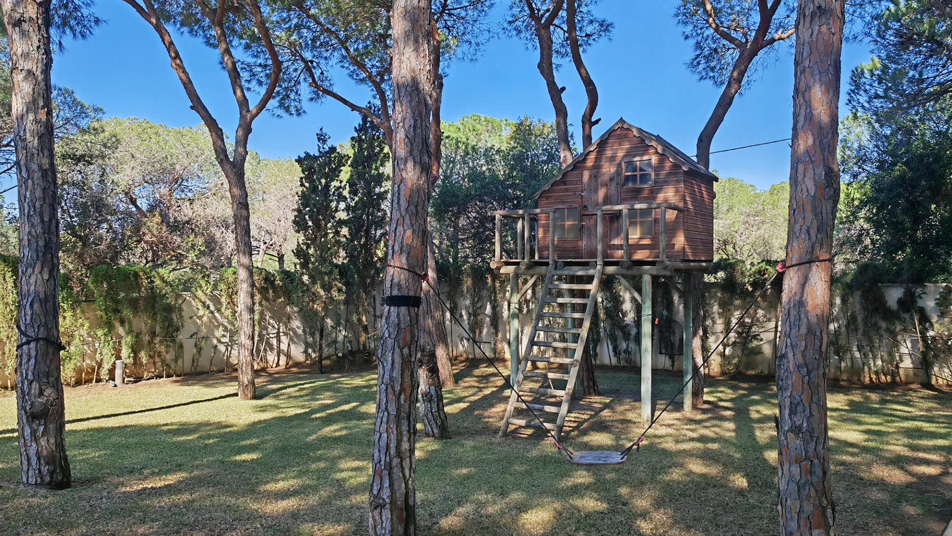 For sale villa in Marbesa