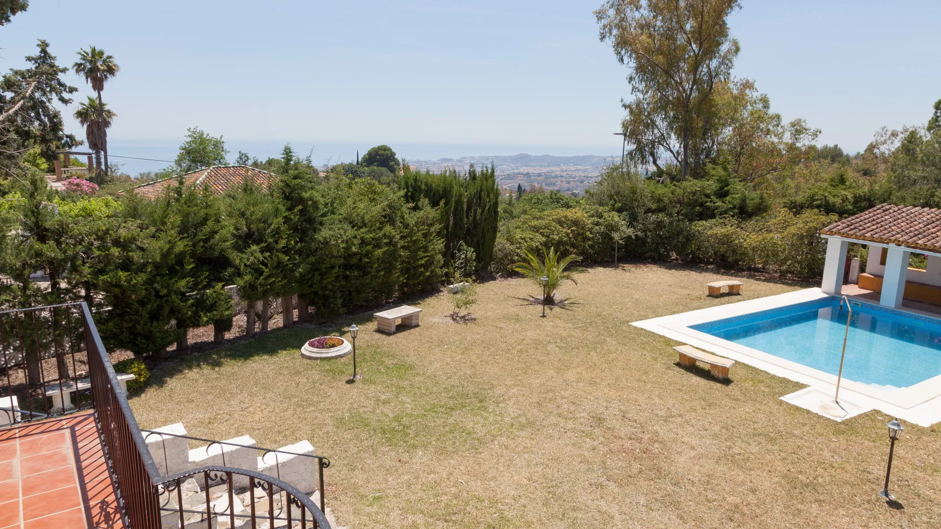 For sale villa with 5 bedrooms in Mijas