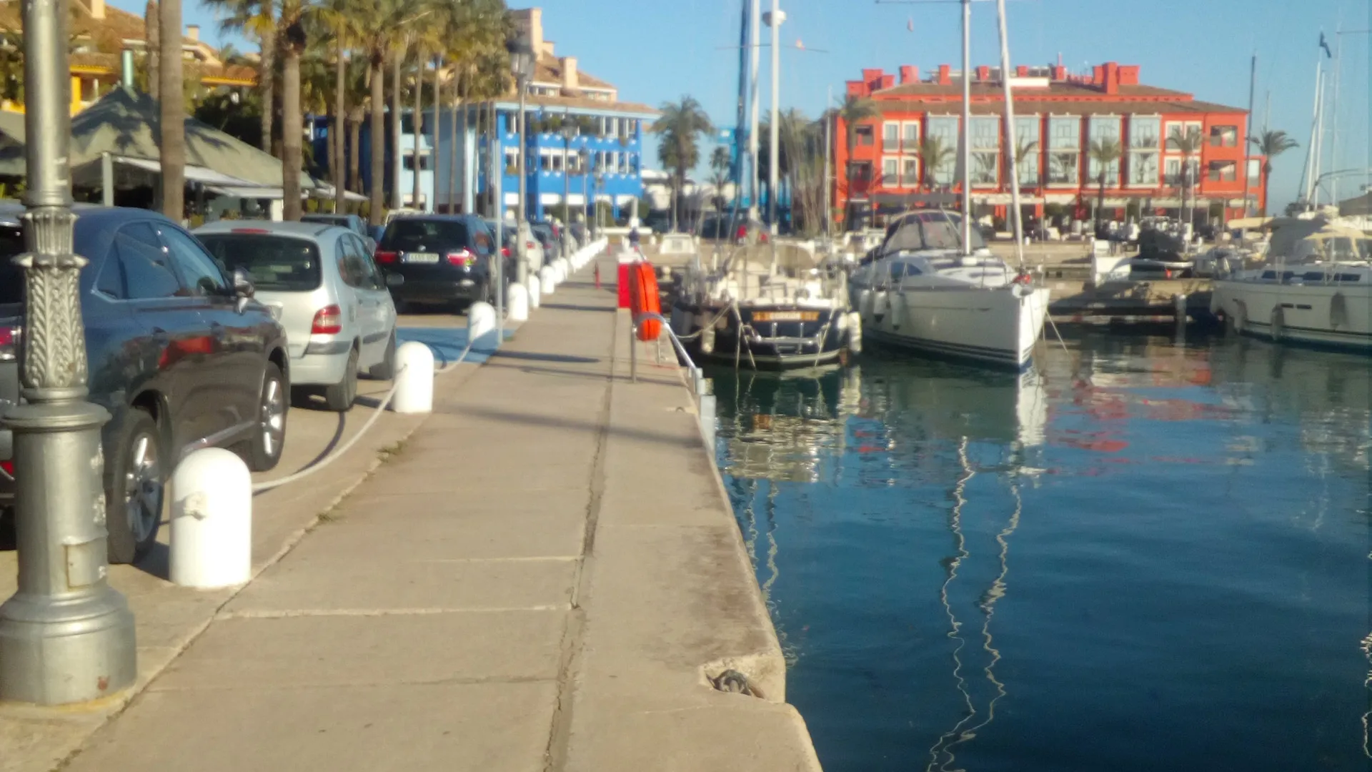 Atraque a la venta en Marina de Sotogrande