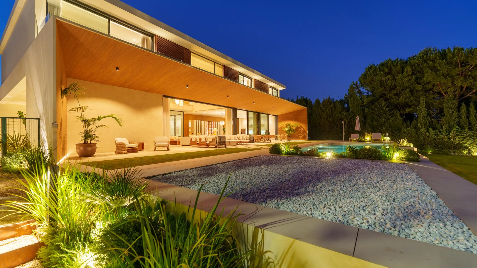 Villa for sale in Guadalmina Alta