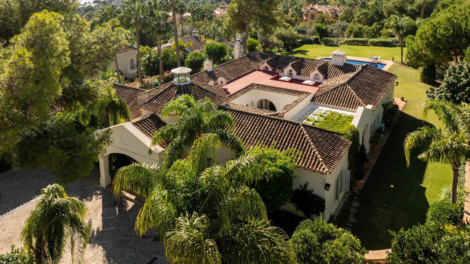 5 bedrooms Altos Reales villa for sale