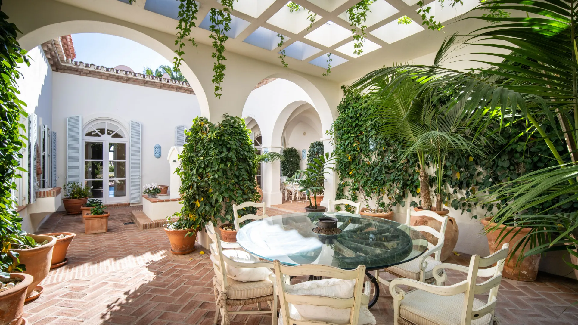 5 bedrooms Altos Reales villa for sale