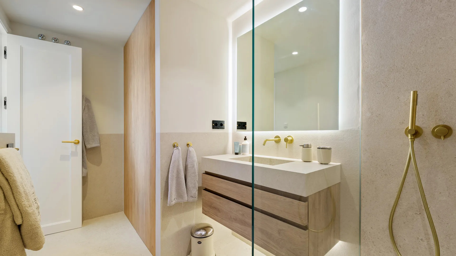 Se vende apartamento en Andalucia del Mar con 2 dormitorios