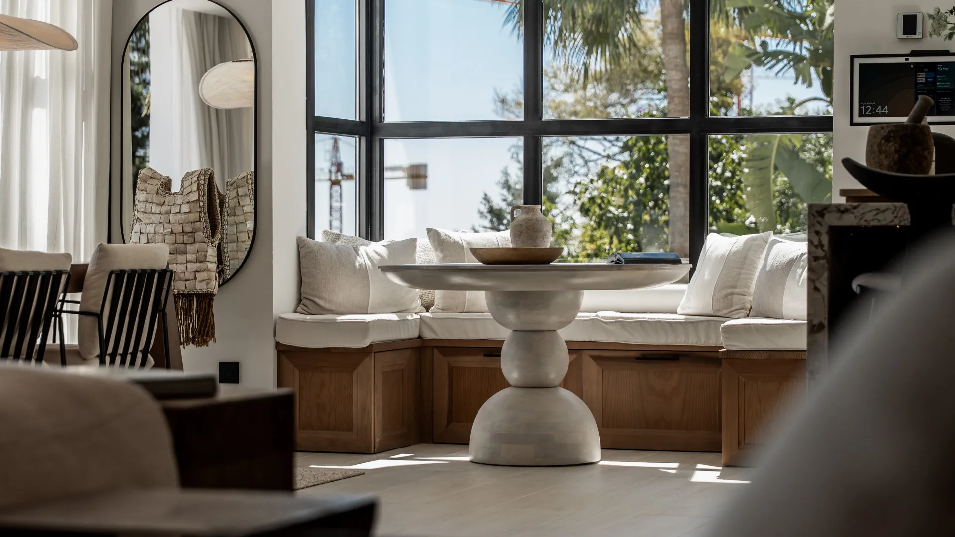 For sale villa with 6 bedrooms in Nueva Andalucia