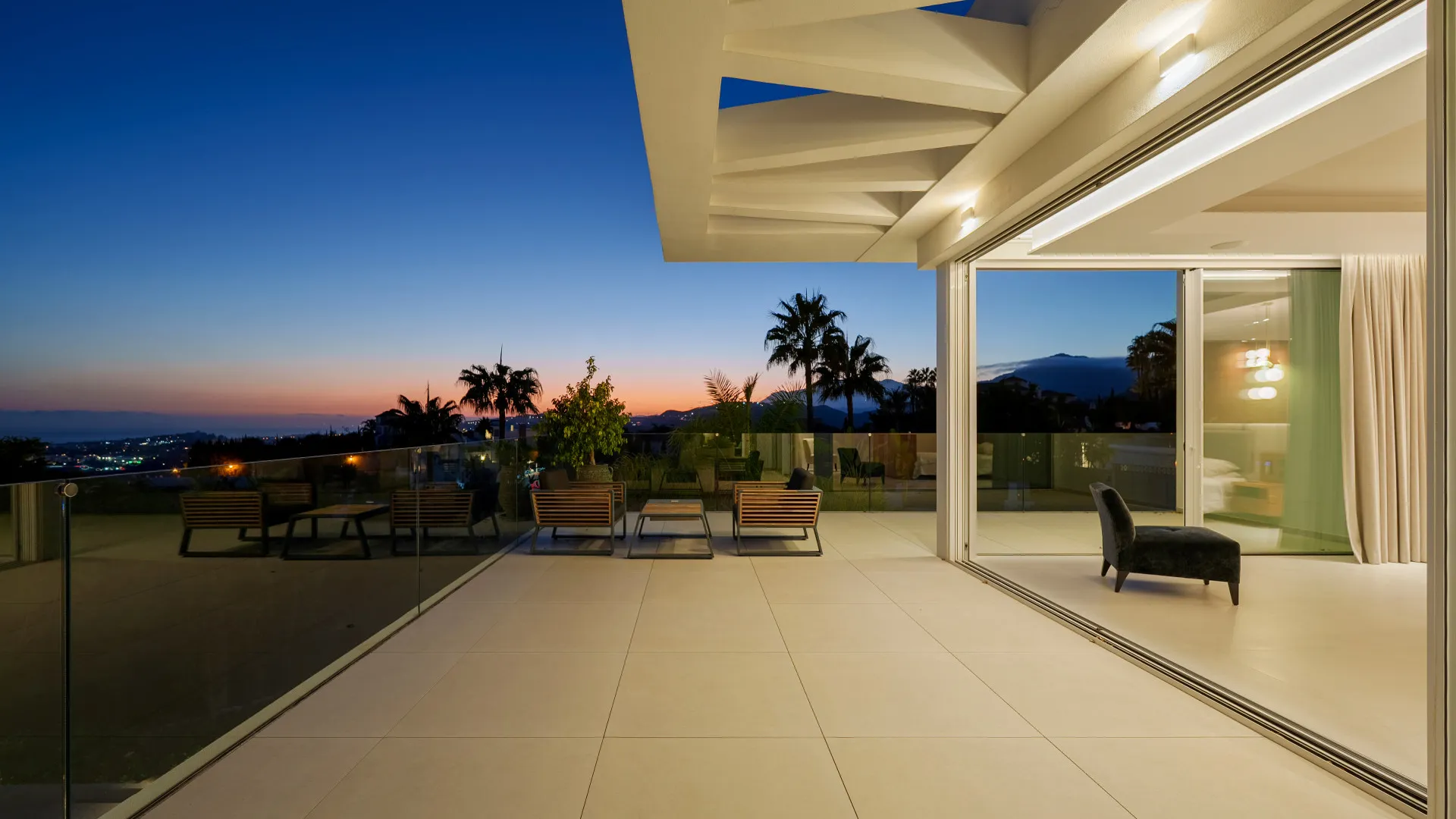 For sale 9 bedrooms villa in Puerto del Almendro